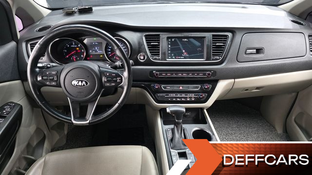 Kia CARNIVAL 9-Seater Luxury купить на сайте DeffCars