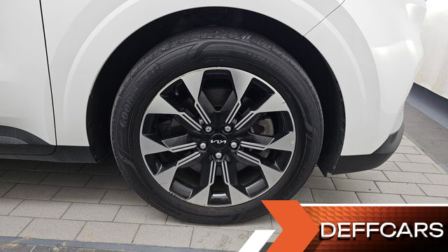 Kia CARNIVAL 9-Seater Prestige купить на сайте DeffCars