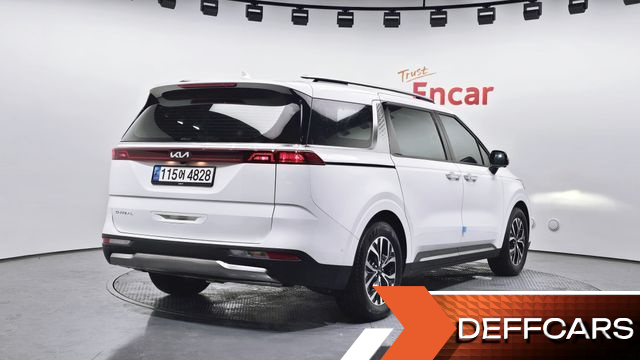 Kia CARNIVAL Gasoline 9-Seater Signature купить на сайте DeffCars