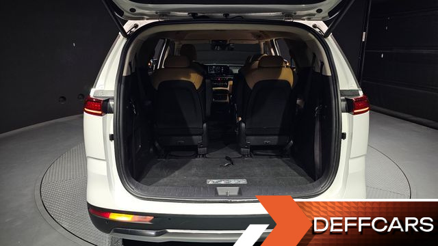 Kia CARNIVAL 9-Seater Noblesse купить на сайте DeffCars