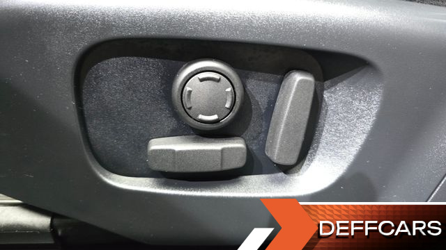 Land Rover RANGE ROVER EVOQUE P250 SE купить на сайте DeffCars