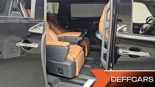 Toyota ALPHARD 2.5 HEV Executive AWD купить на сайте DeffCars