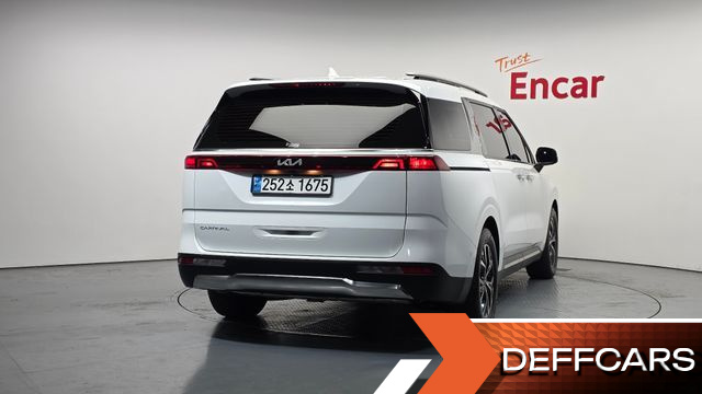 Kia CARNIVAL 9-Seater Noblesse купить на сайте DeffCars