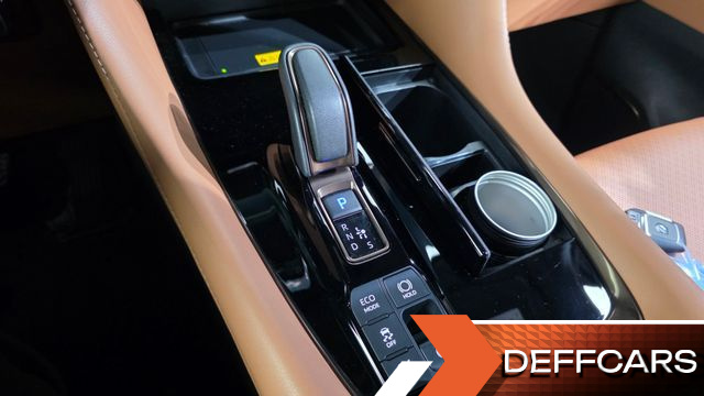 Toyota ALPHARD 2.5 HEV Executive AWD купить на сайте DeffCars