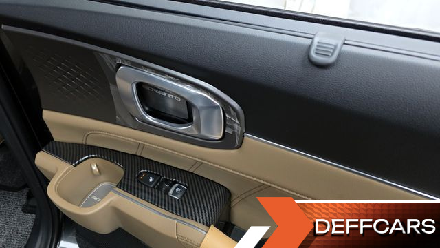 Kia SORENTO Gasoline 2.5T 4WD Gravity купить на сайте DeffCars