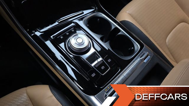 Kia CARNIVAL 9-Seater Signature купить на сайте DeffCars