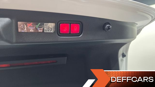 Mercedes E-CLASS E200 AMG Line купить на сайте DeffCars
