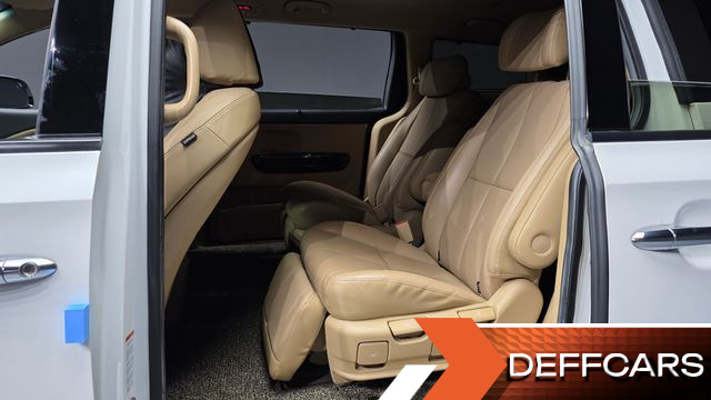 Kia CARNIVAL Gasoline 7-seater Limousine President купить на сайте DeffCars