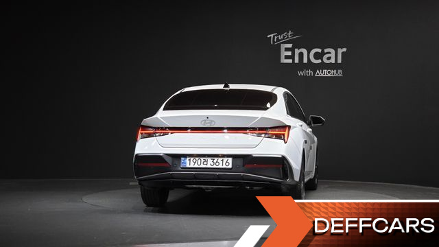Hyundai AVANTE 1.6 Inspiration купить на сайте DeffCars