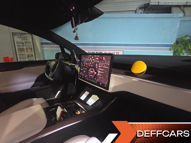 Tesla MODEL X Long Range купить на сайте DeffCars