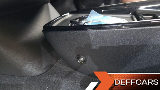 Toyota PRIUS 1.8 купить на сайте DeffCars