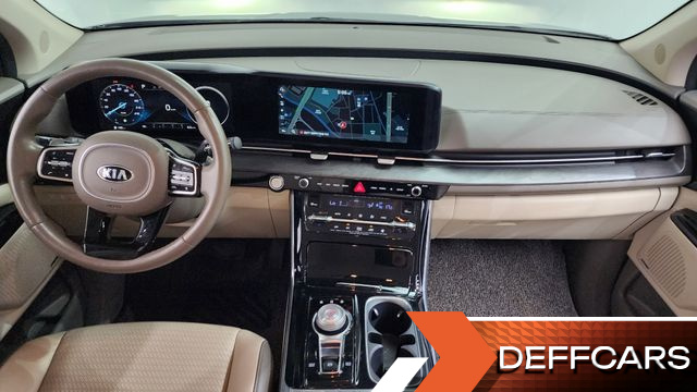 Kia CARNIVAL 9-Seater Signature купить на сайте DeffCars