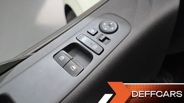 Hyundai STARIA 4WD Tourer 9-Seater Modern купить на сайте DeffCars