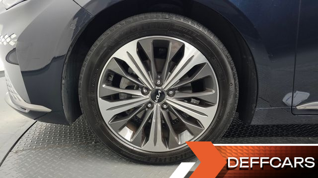 Kia K8 Signature купить на сайте DeffCars
