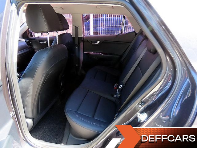 Kia STONIC 1.4 Deluxe купить на сайте DeffCars