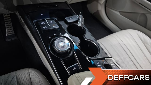 Kia K8 Signature купить на сайте DeffCars