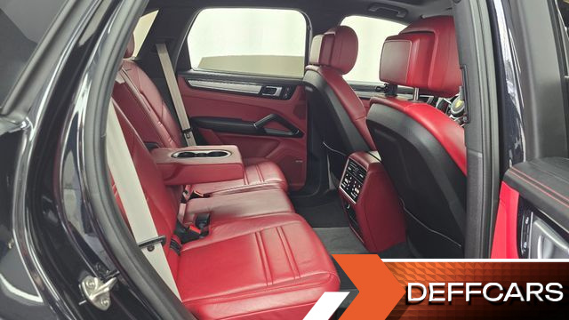 Porsche CAYENNE 3.0 PLATINUM EDITION купить на сайте DeffCars