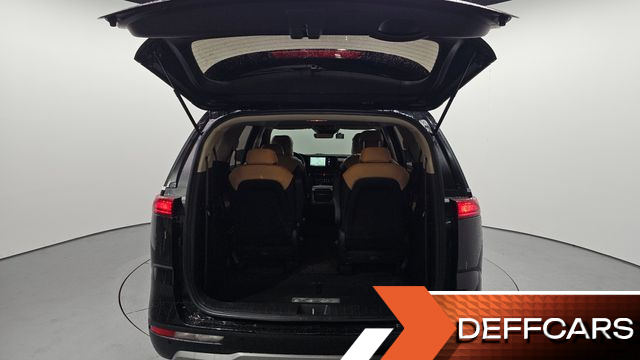 Kia CARNIVAL 9-Seater Prestige купить на сайте DeffCars