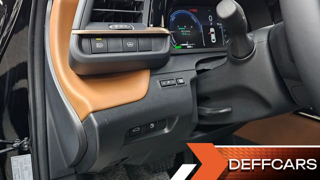 Toyota CROWN 2.5 4WD Hybrid купить на сайте DeffCars