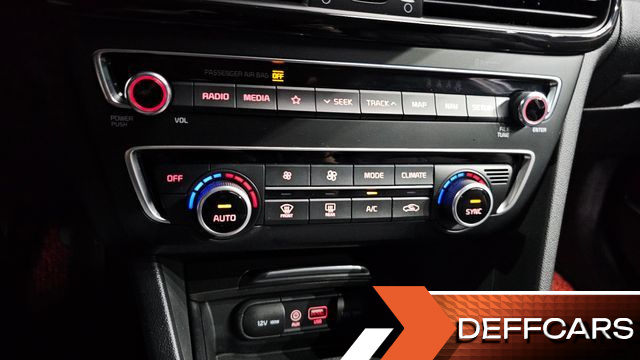 Kia K5 2.0 Prestige купить на сайте DeffCars