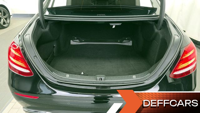 Mercedes E-CLASS E300 Avantgarde купить на сайте DeffCars