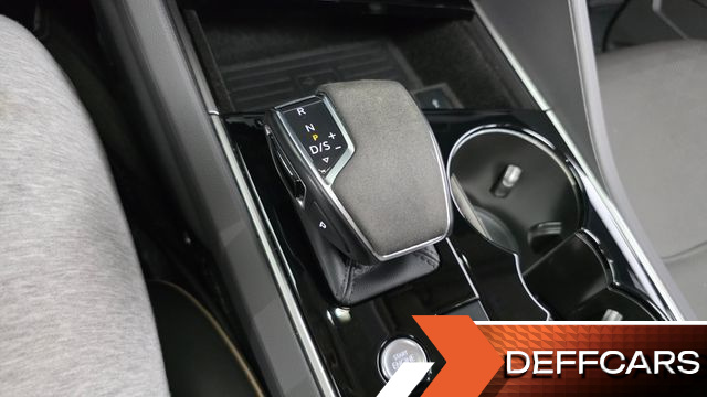 Volkswagen TOUAREG 3.0 TDI Prestige купить на сайте DeffCars
