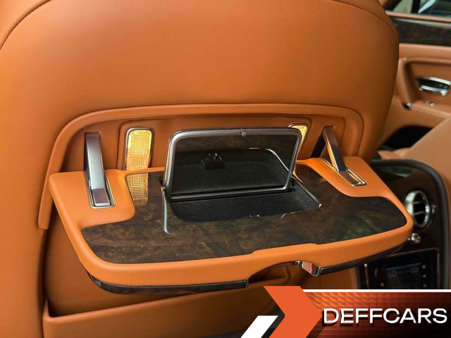 Bentley FLYING SPUR 4.0 купить на сайте DeffCars