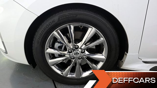 Kia CARNIVAL 9-Seater Noblesse Special купить на сайте DeffCars