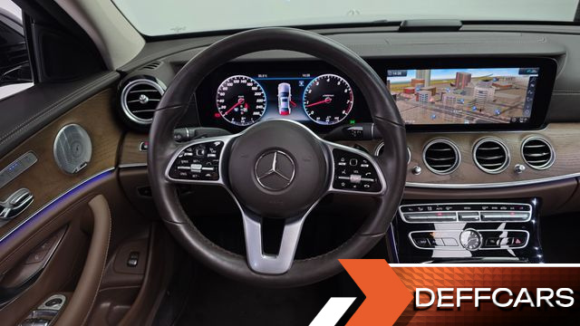 Mercedes E-CLASS E300 4MATIC Exclusive купить на сайте DeffCars