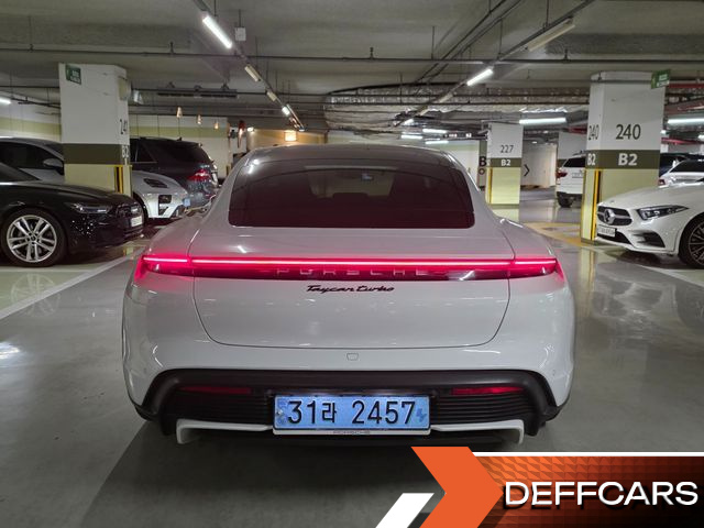 Porsche TAYCAN Turbo купить на сайте DeffCars