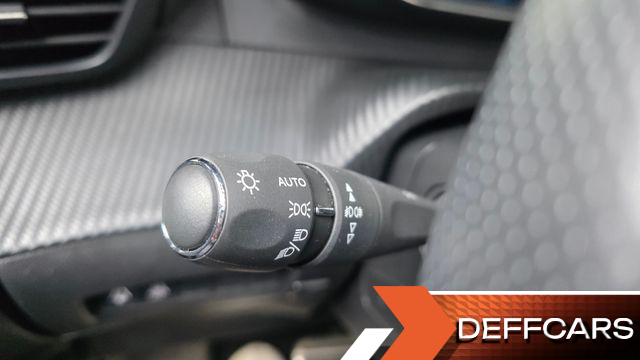 Peugeot 2008 1.5 BlueHDi GT Line купить на сайте DeffCars