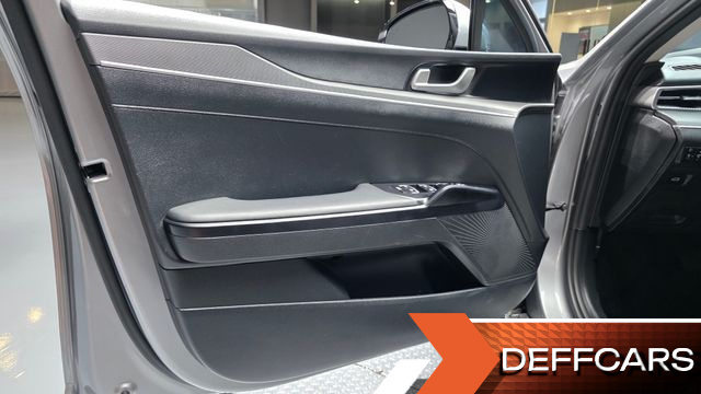 Kia K5 2.0 Prestige купить на сайте DeffCars