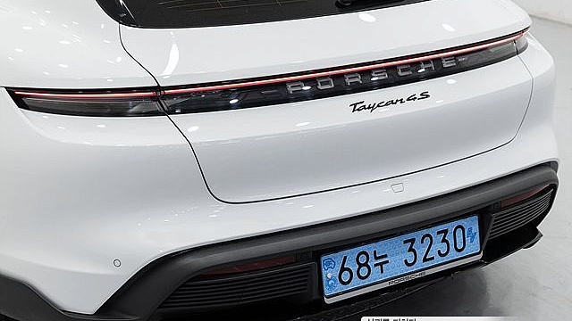Porsche TAYCAN 4S Cross Turismo купить на сайте DeffCars