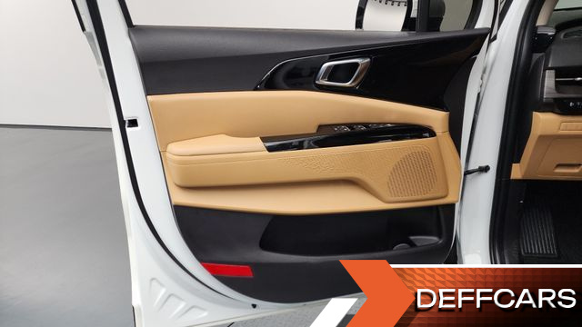 Kia CARNIVAL 9-Seater Noblesse купить на сайте DeffCars