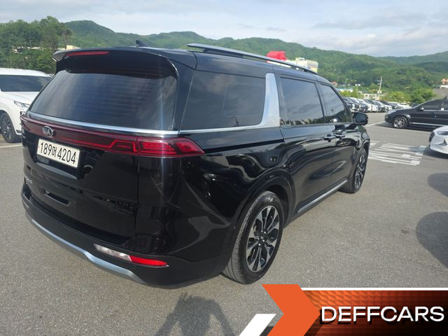 Kia CARNIVAL 9-Seater Noblesse купить на сайте DeffCars