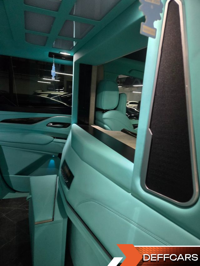 Cadillac ESCALADE 6.2 ESV ESV Sports Platinum купить на сайте DeffCars