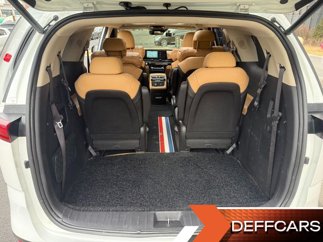 Kia CARNIVAL 9-Seater Signature купить на сайте DeffCars