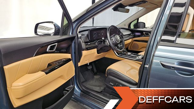 Kia CARNIVAL Gasoline 7-Seater Signature купить на сайте DeffCars