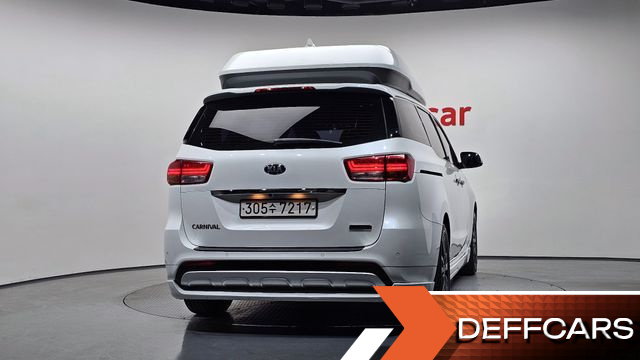 Kia CARNIVAL 9-seater Hi-Limousine Prestige High roof купить на сайте DeffCars
