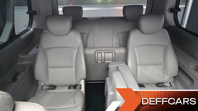 Hyundai STAREX 4WD Wagon 12-Seater Modern купить на сайте DeffCars