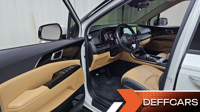 Kia CARNIVAL 9-Seater Noblesse купить на сайте DeffCars