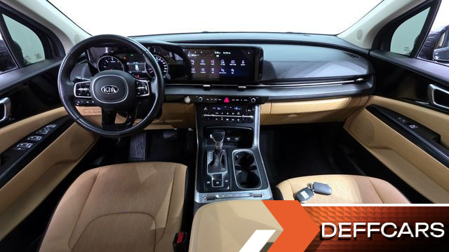 Kia CARNIVAL 9-Seater Prestige купить на сайте DeffCars