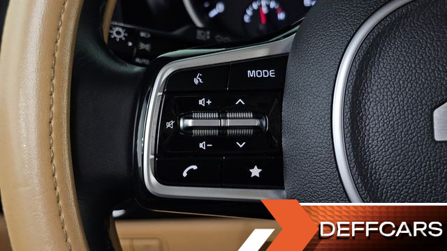 Kia CARNIVAL Diesel 9-Seater Prestige купить на сайте DeffCars