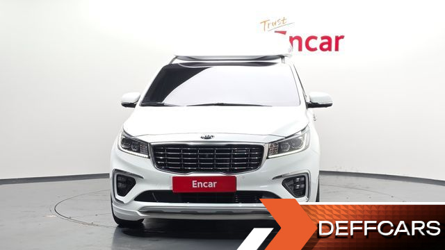 Kia CARNIVAL 7-Seater Hi-Limousine President купить на сайте DeffCars