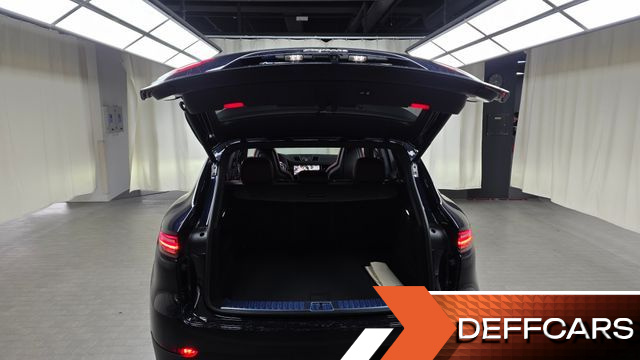 Porsche CAYENNE 3.0 купить на сайте DeffCars