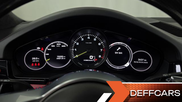 Porsche CAYENNE 3.0 E-Hybrid купить на сайте DeffCars