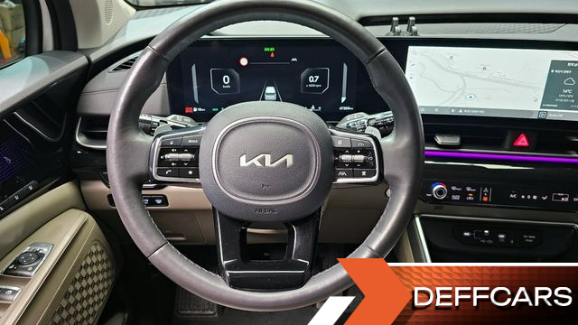 Kia CARNIVAL 9-Seater Signature купить на сайте DeffCars