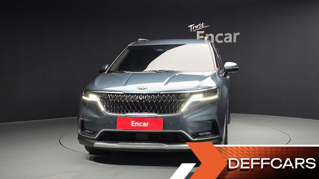 Kia CARNIVAL 9-Seater Signature купить на сайте DeffCars