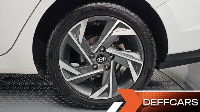 Hyundai AVANTE 1.6 Inspiration купить на сайте DeffCars