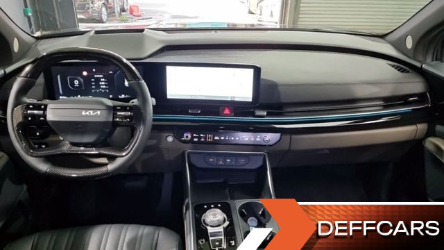 Kia CARNIVAL HEV 9-Seater Hi-Limousine (Special vehicle) купить на сайте DeffCars
